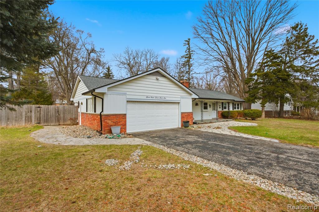 29256 Utley Road, Farmington, MI 48334 — Photo 14