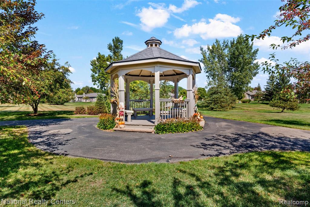 59321 Royal Oak Court, Washington, MI — Photo 35