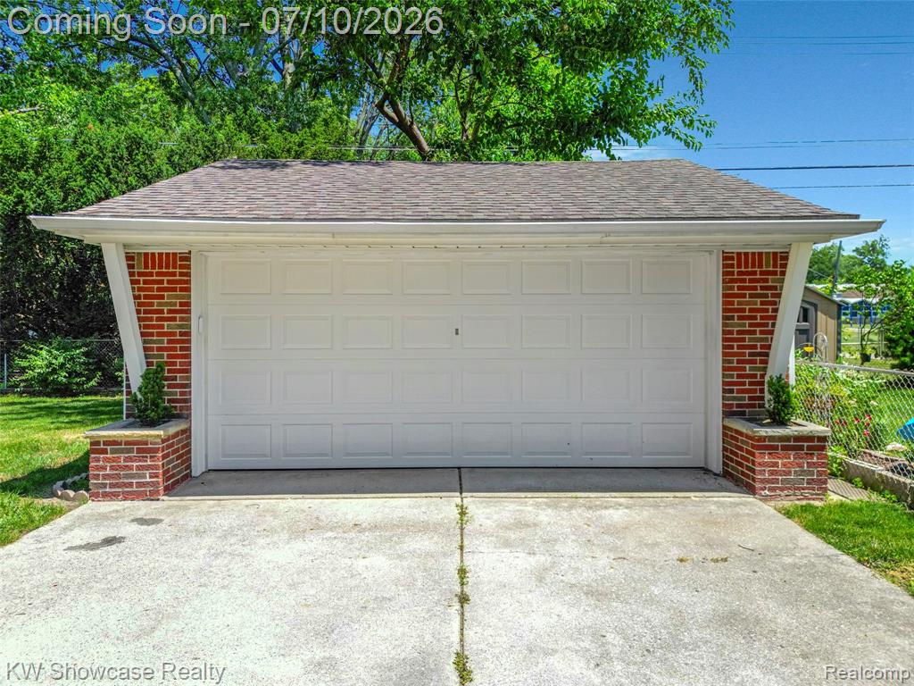 9370 Gillman Street, Livonia, MI 48150 — Photo 20