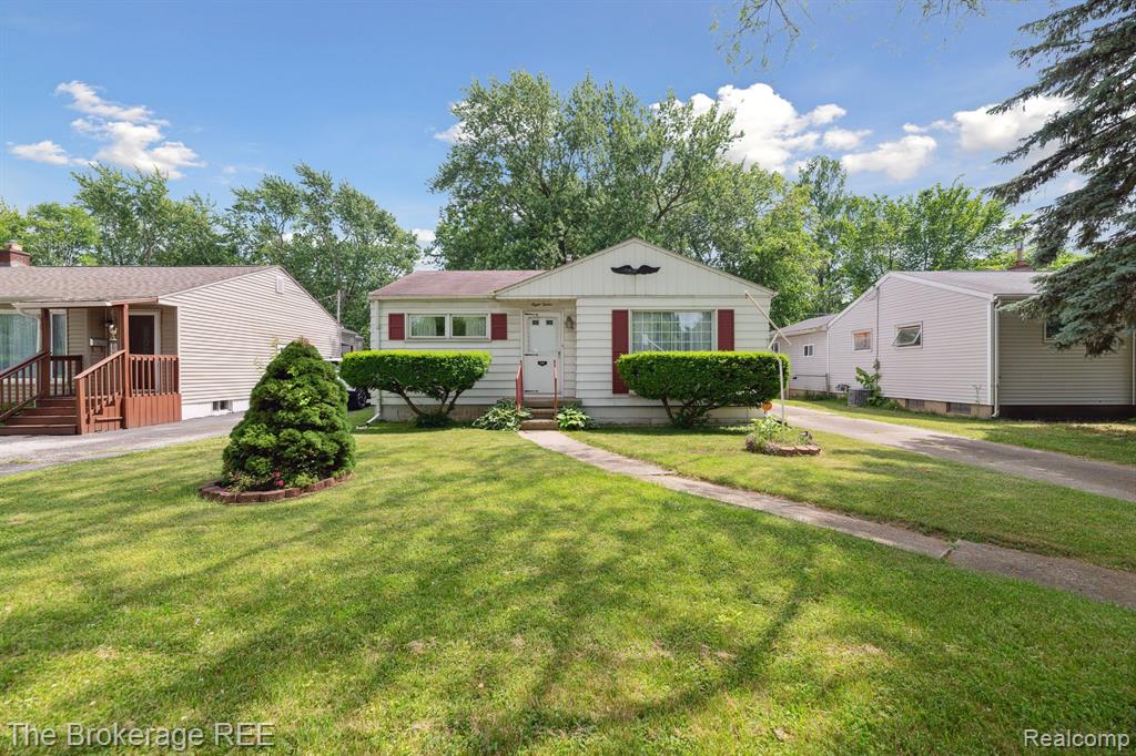 812 E Atherton Road, Flint, MI 48507 — Photo 36