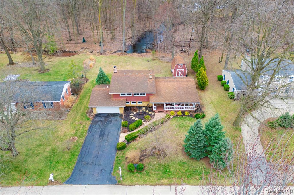 8064 WOOD Drive, Grosse Ile, MI 48138 — Photo 27