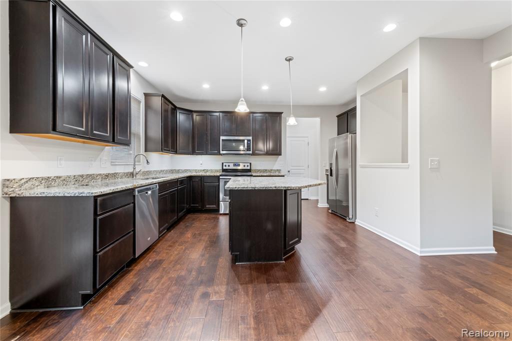 25835 Oberlin blvd, Novi, MI — Photo 15