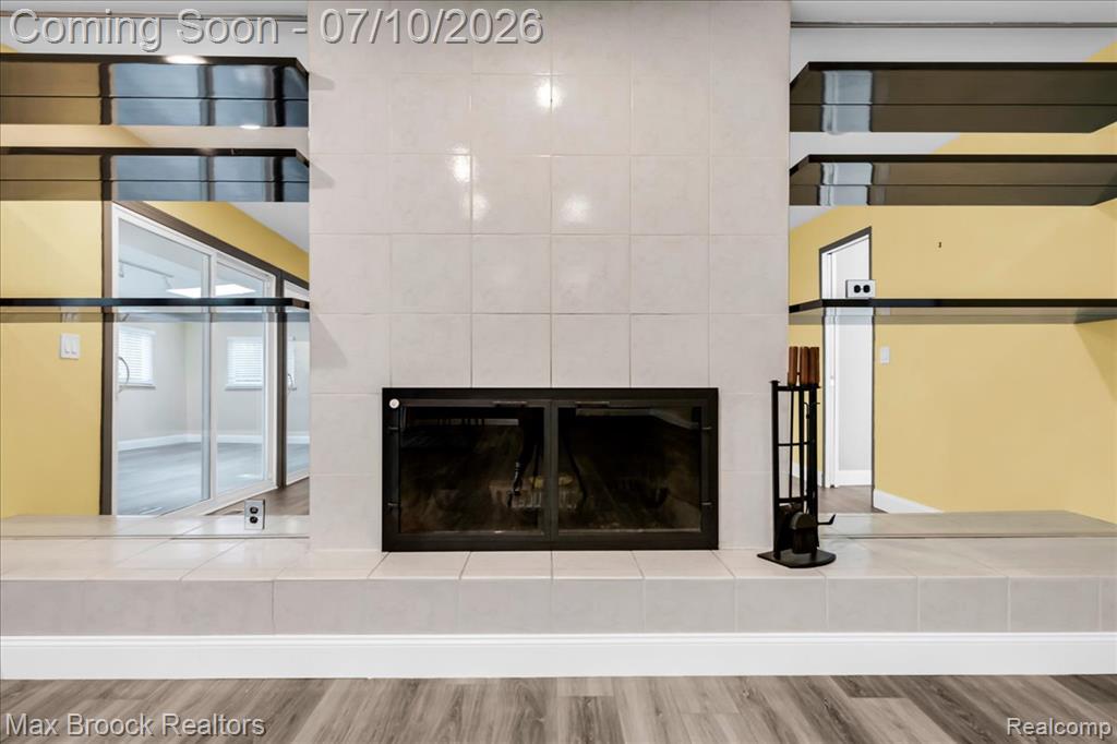 5229 Simpson Lake Road, West Bloomfield, MI 48323 — Photo 8