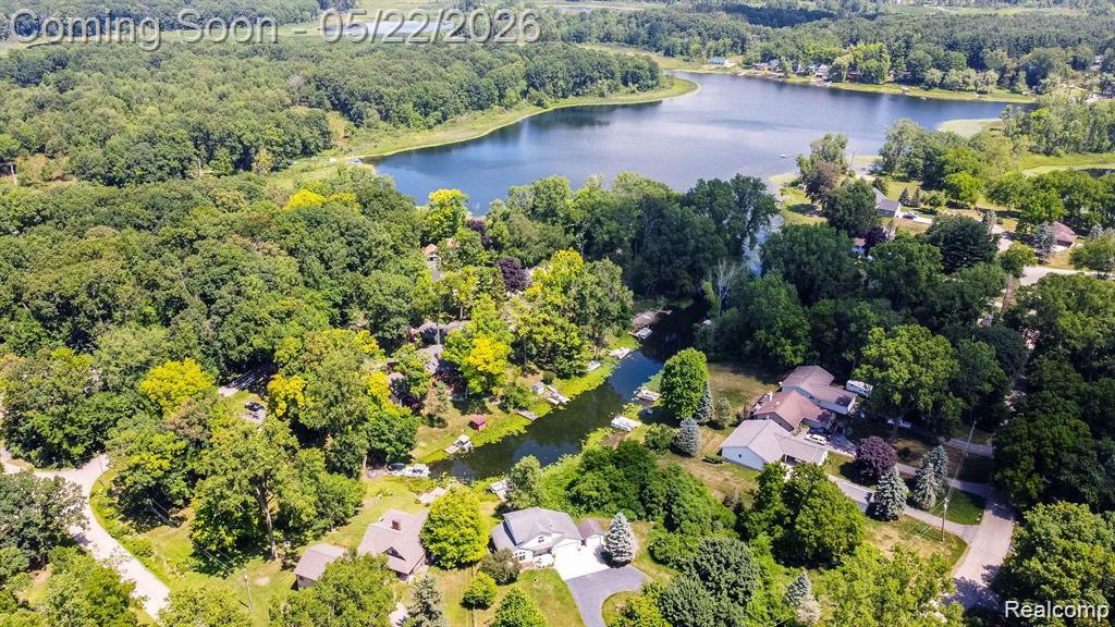1398 BEAVERBROOK Drive, Holly, MI 48442 — Photo 12