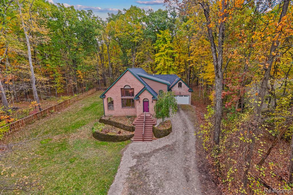 4648 Oak Lane, Whitmore Lake, MI 48189 — Photo 2
