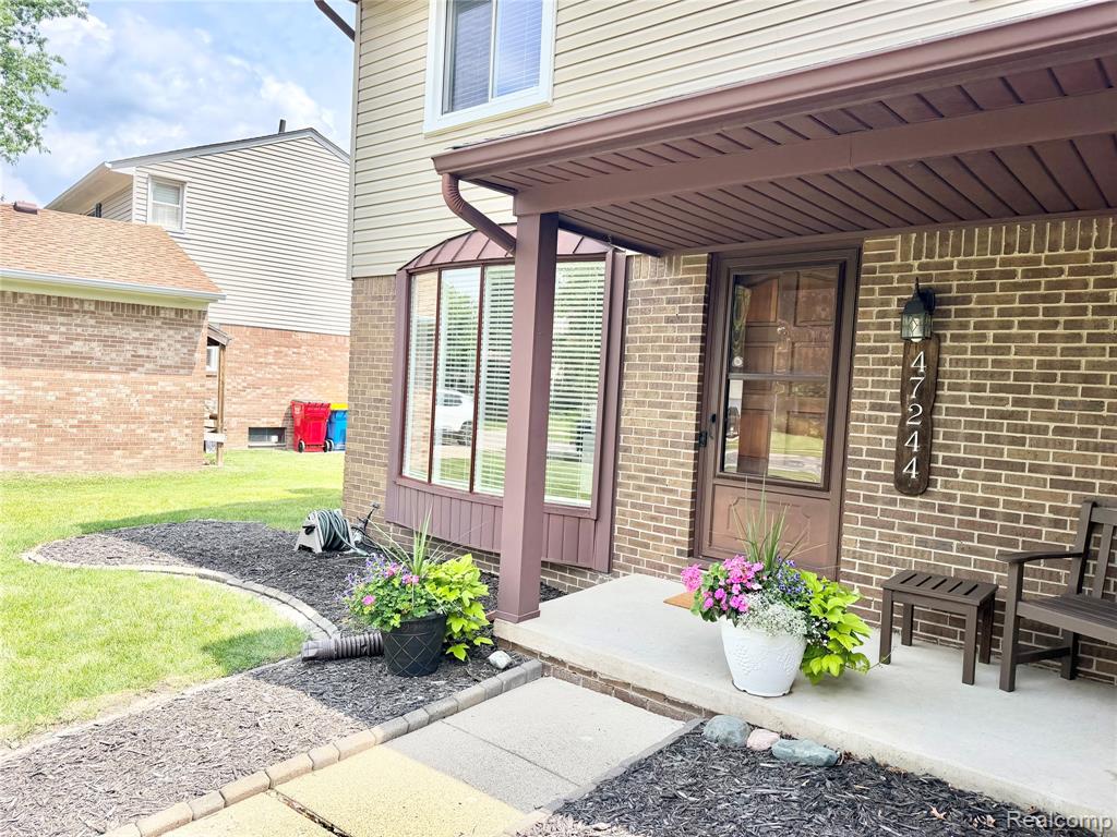 47244 Meadowbrook Drive, Macomb, MI 48044 — Photo 3