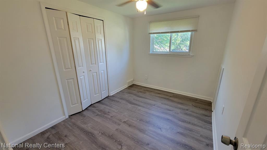 8753 LOZEN Drive, Sterling Heights, MI 48313 — Photo 17