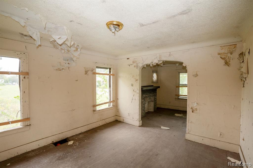 19135 Teppert Street - Photo 5