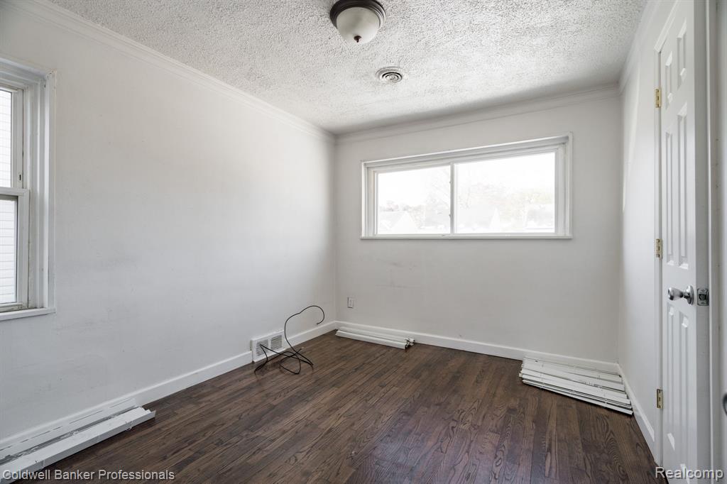 23442 Melville Avenue, Hazel Park, MI 48030 — Photo 7