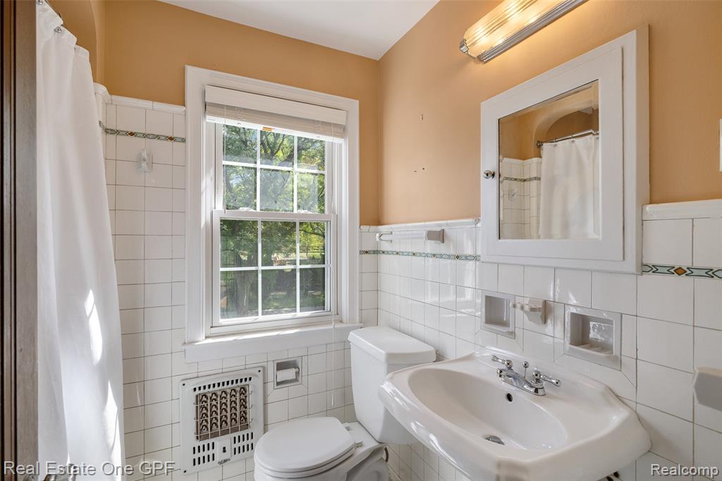 8032 Huntington Road, Huntington Woods, MI — Photo 23