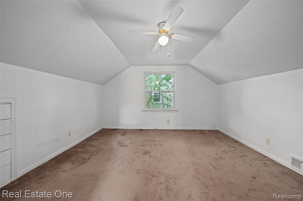816 N Kenwood Avenue, Royal Oak, MI 48067 — Photo 24