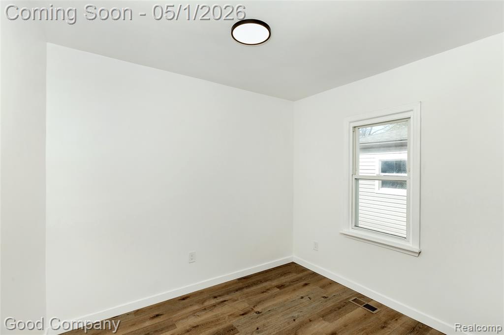 23393 Hoover Avenue, Hazel Park, MI 48030 — Photo 12