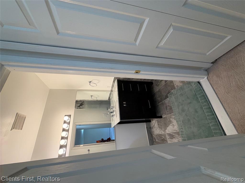 7043 Foxridge Drive, Canton, MI 48187 — Photo 24