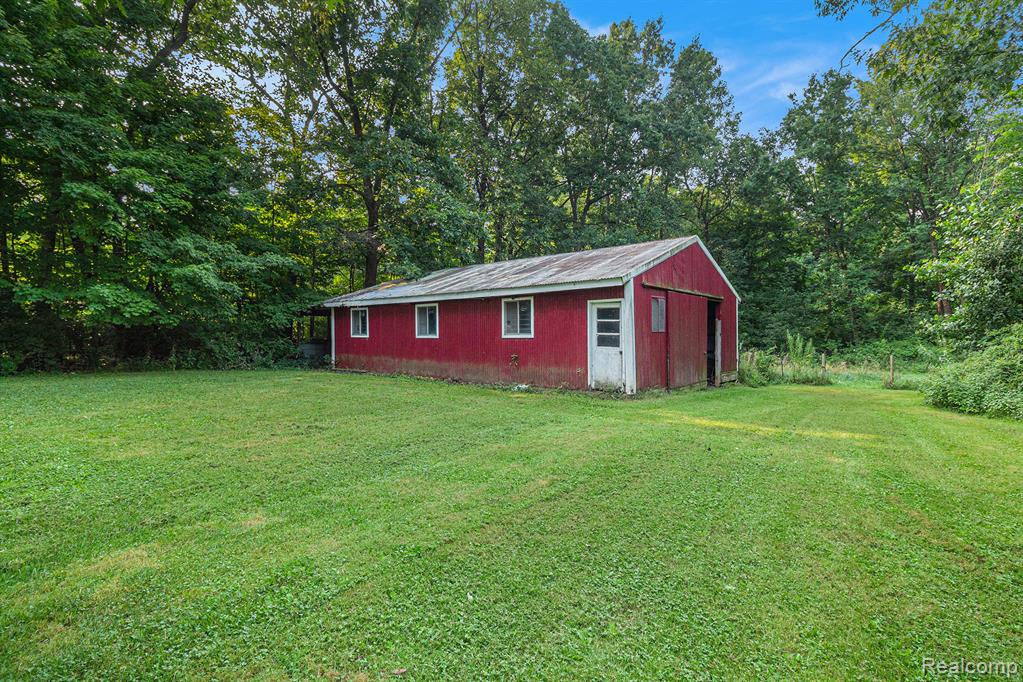 5195 Merwin Road, Lapeer, MI 48446 — Photo 17