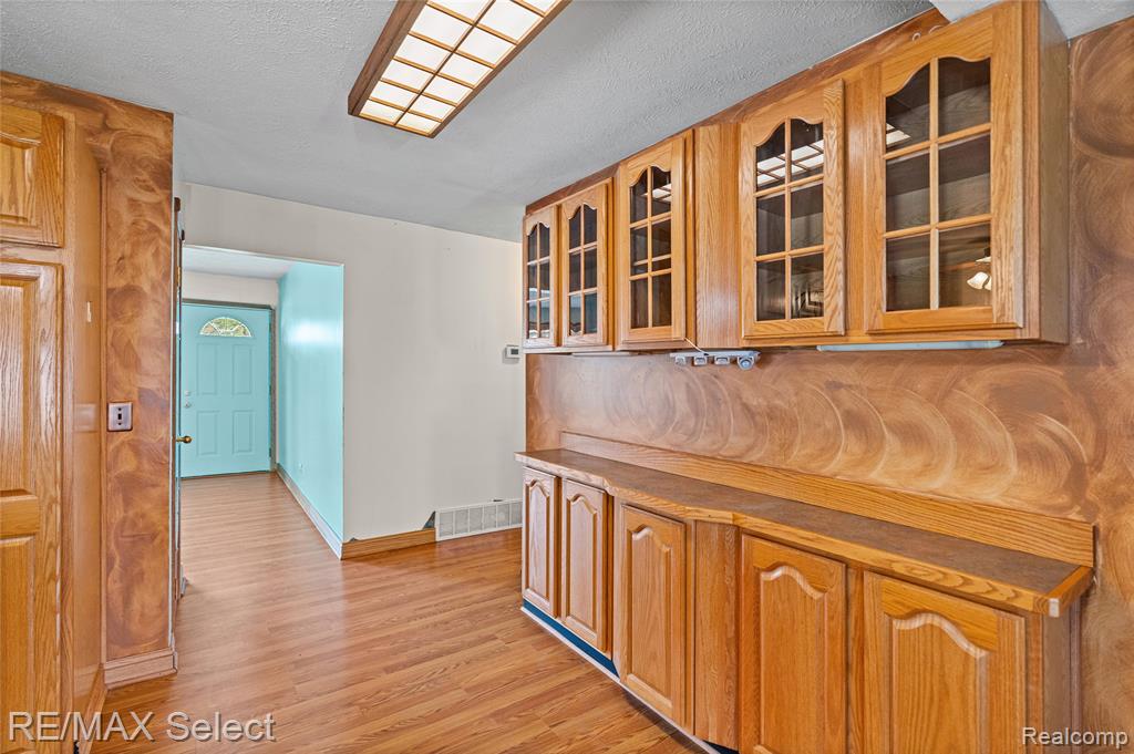 1412 Kettering Street, Burton, MI 48509 — Photo 16