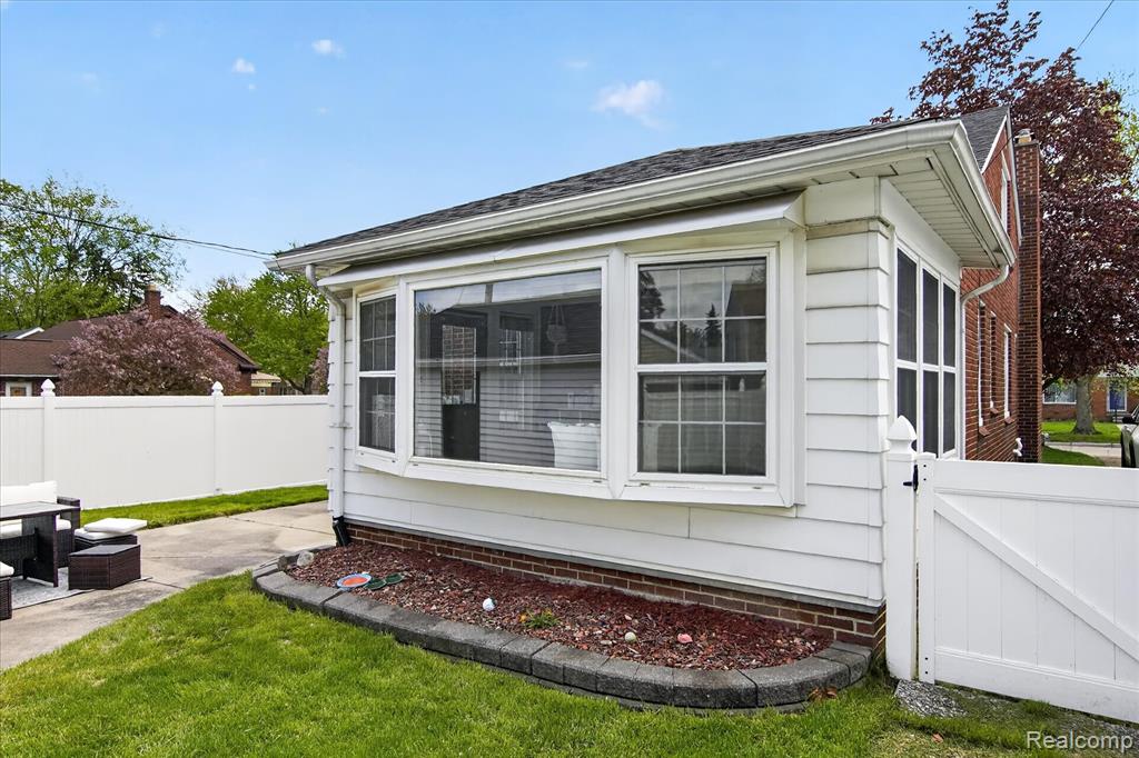 13212 Phelps Street, Southgate, MI 48195 — Photo 41