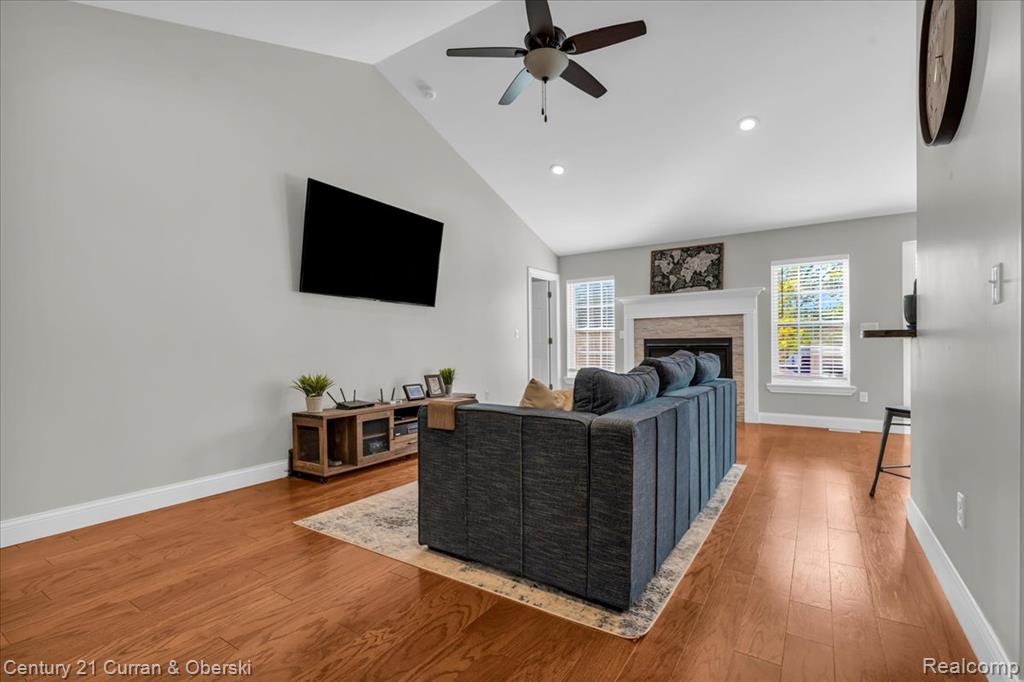33172 Swallow Drive, Rockwood, MI — Photo 6