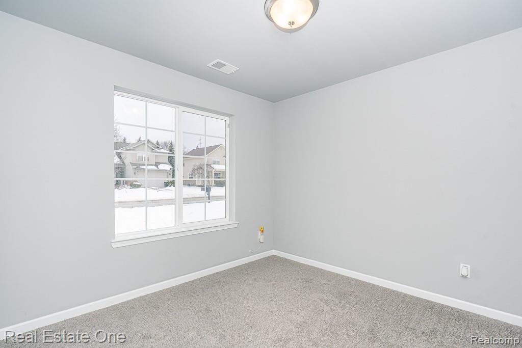 2249 Legacy Drive, Burton, MI 48519 — Photo 12