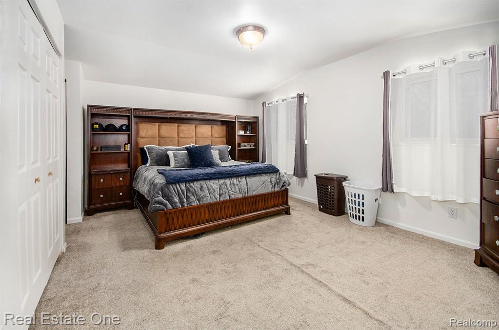 8477 CHURCH Road, Grosse Ile, MI 48138 — Photo 18