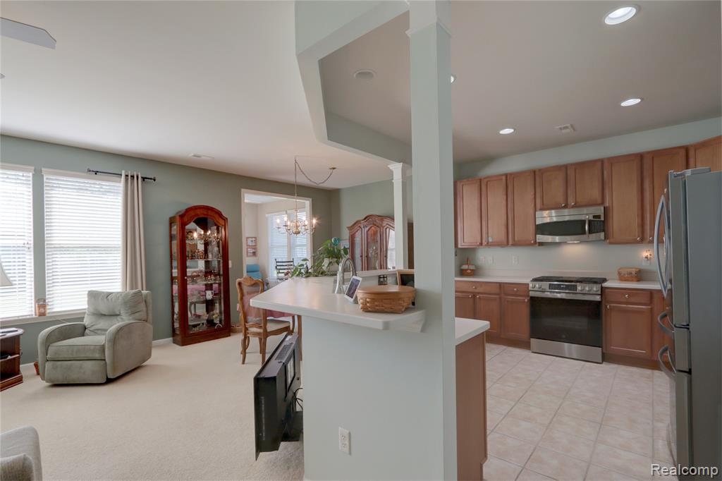 26489 Higgins Way, Flat Rock, MI 48134 — Photo 9