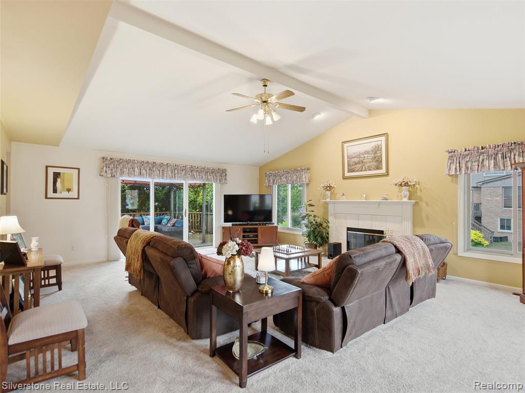 6577 Edith Court, Troy, MI 48085 — Photo 11