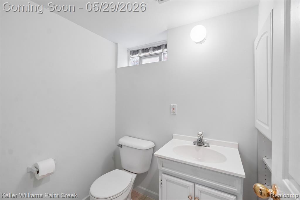 20620 Alger Street, Saint Clair Shores, MI 48080 — Photo 17