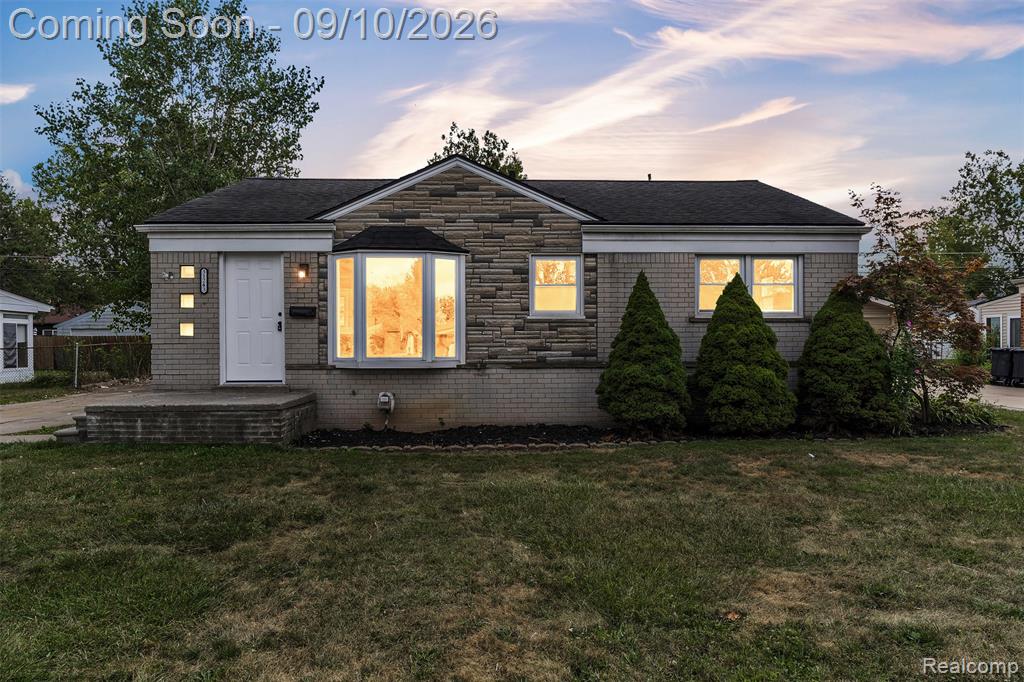 31243 Minton Street, Livonia, MI 48150