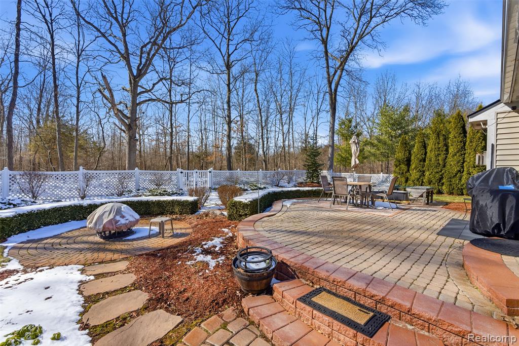 9140 Lakewood Drive, Whitmore Lake, MI 48189 — Photo 31