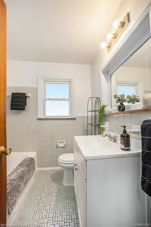 19711 Damman Street, Harper Woods, MI 48225 — Photo 14