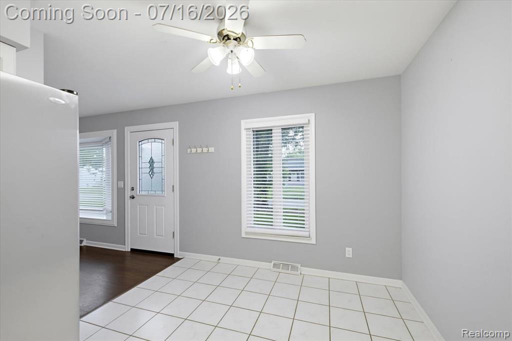 986 Gill Street, Oxford, MI 48371 — Photo 12