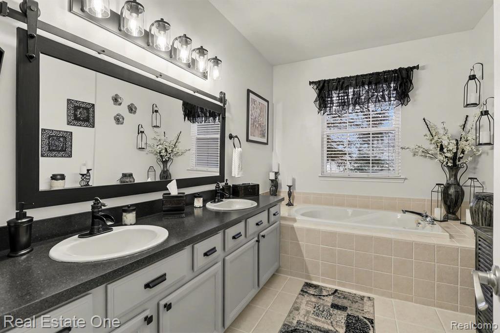 855 Island Lake Drive, Oxford, MI 48371 — Photo 20
