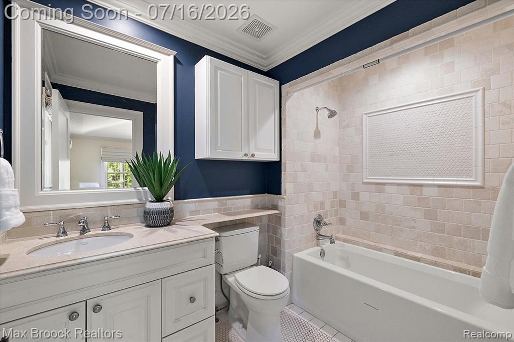 620 Lakeside Drive, Birmingham, MI 48009 — Photo 34