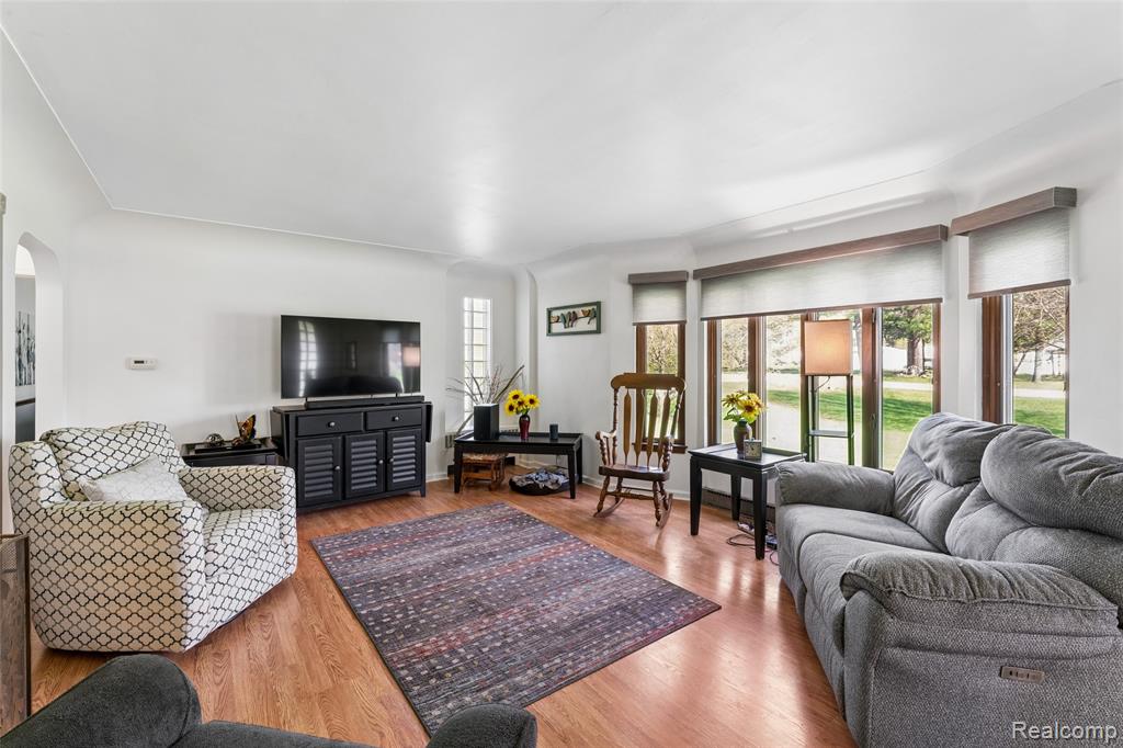 6214 Hugh Street, Burton, MI 48509 — Photo 26