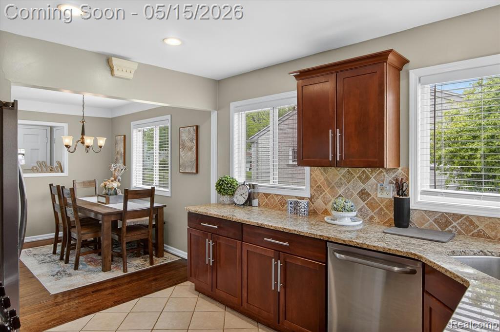 31775 Marblehead Road, Farmington, MI 48336 — Photo 31