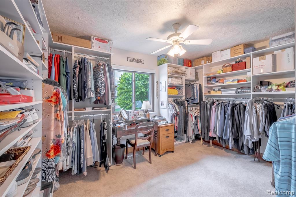 7488 DRIFTWOOD Drive, Fenton, MI 48430 — Photo 15