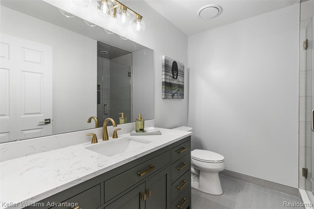 651 Woodhaven Drive, 57, Commerce Twp, MI 48390 — Photo 8