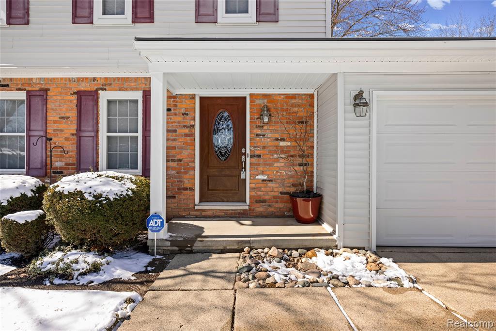 1999 Windingway Drive, Wixom, MI 48393 — Photo 2