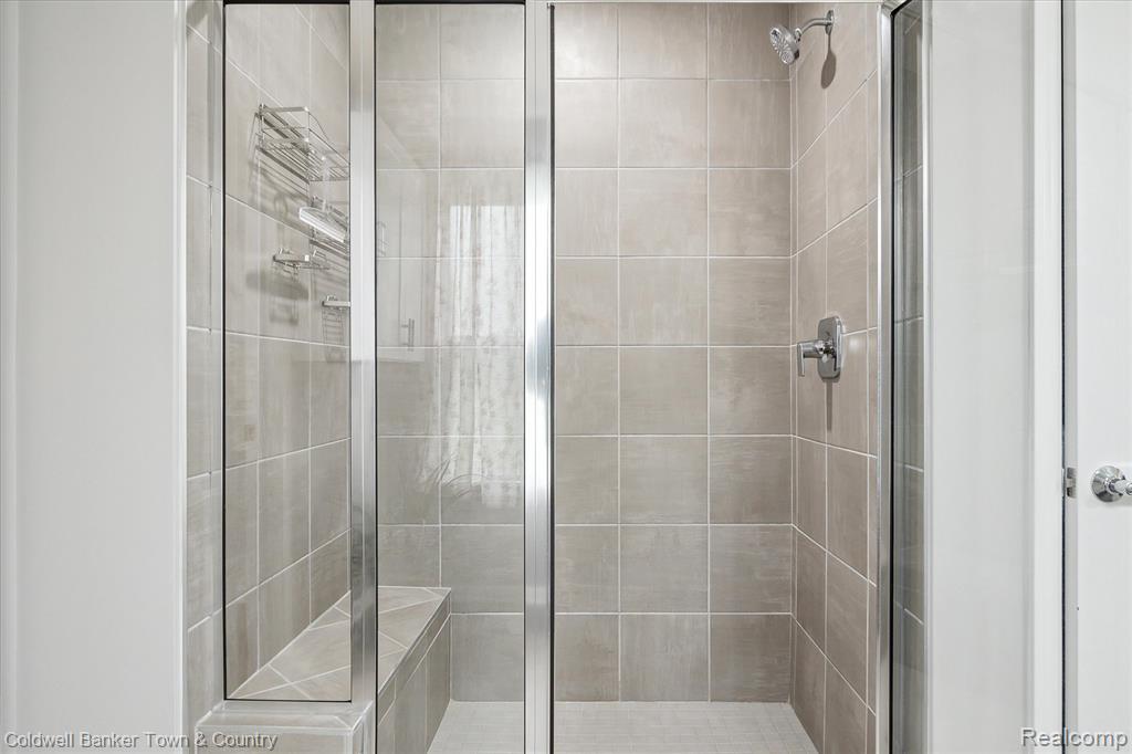 9850 Kylie Drive, Brighton, MI 48116 — Photo 25