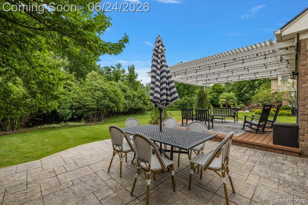 40067 Woodside Drive S, Northville, MI 48168 — Photo 8