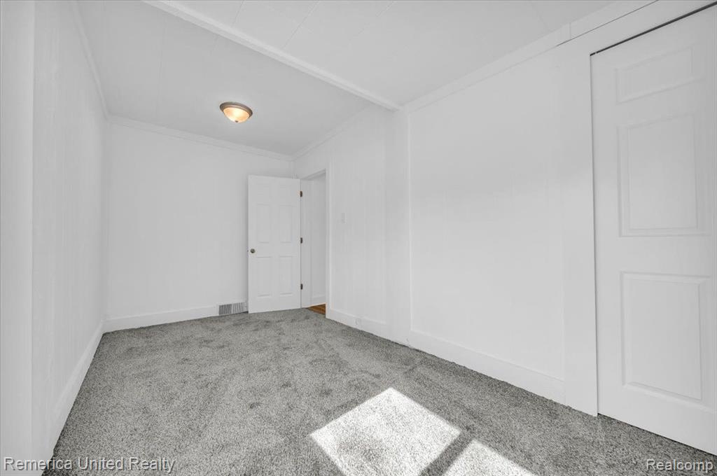 514 S Main Street, Milford, MI 48381 — Photo 13