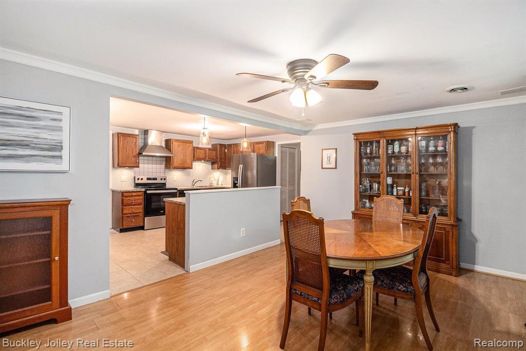 55755 PONTIAC TRAIL Court, New Hudson, MI 48165 — Photo 12