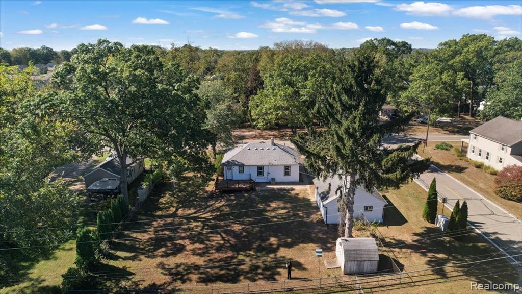 1588 Ladd Road, Wolverine Lake, MI 48390 — Photo 34