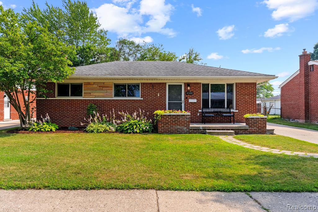4588 Fenwick Drive, Warren, MI 48092 — Photo 2