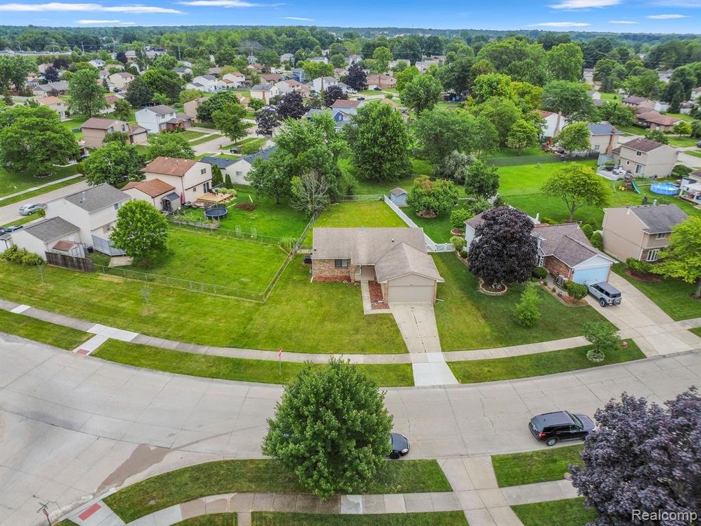 1670 WILLARD Drive, Canton, MI 48187 — Photo 39