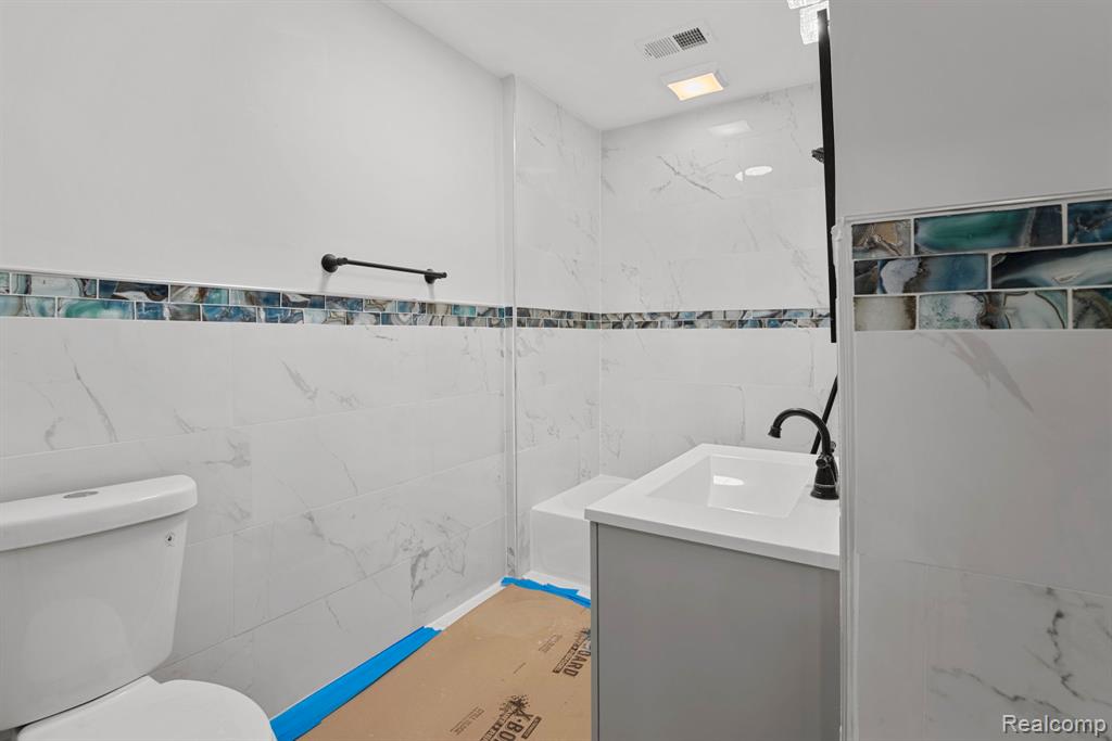2029 Trowbridge, Hamtramck, MI 48212 — Photo 9
