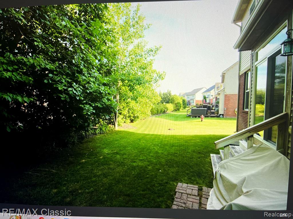 28462 COTTAGE Lane, New Hudson, MI 48165 — Photo 31