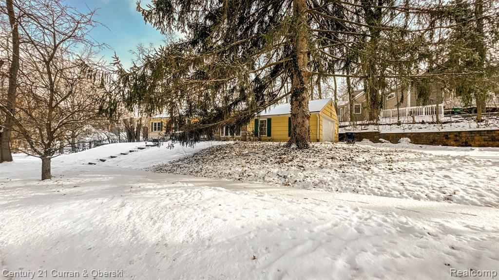 806 CAMBRIDGE Street, Ypsilanti, MI 48197 — Photo 32