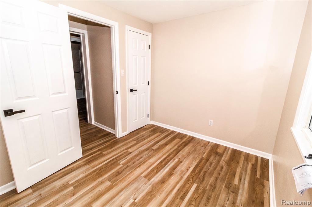 519 S Elm Street, Lapeer, MI 48446 — Photo 16