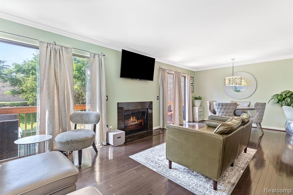5305 Wright Way S, West Bloomfield, MI — Photo 2