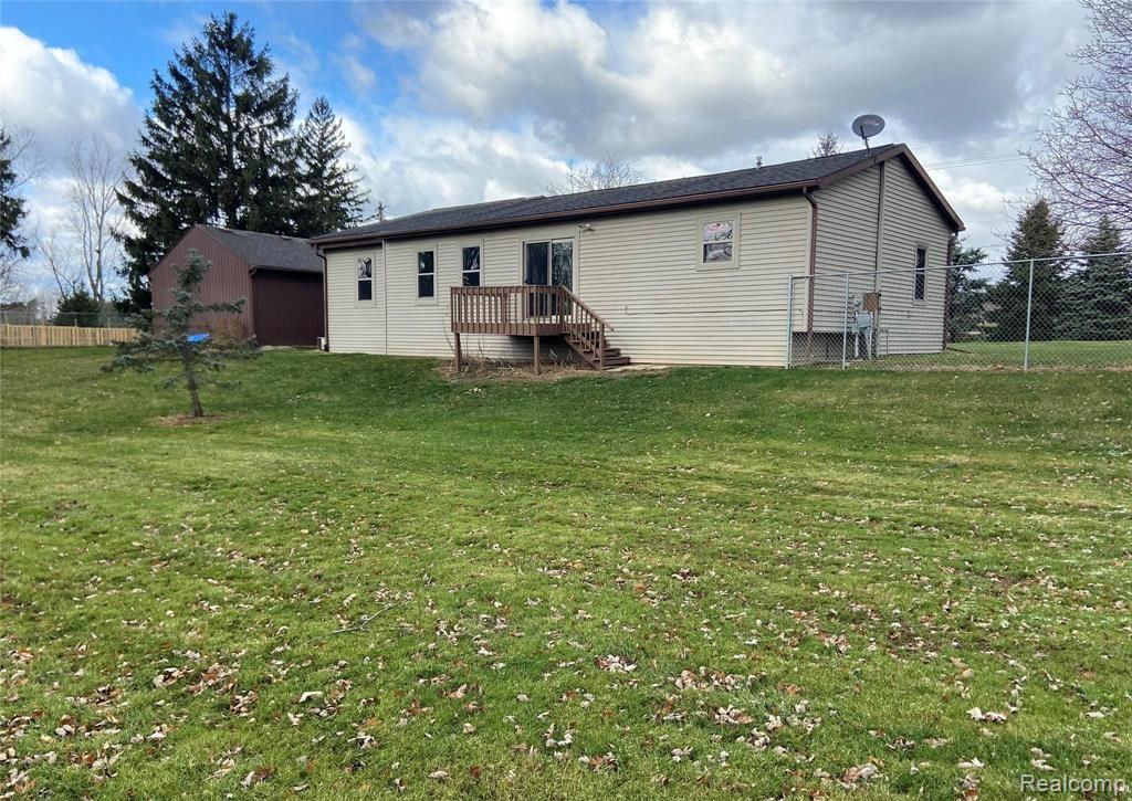 5275 Lippincott Road, Lapeer, MI 48446 — Photo 17